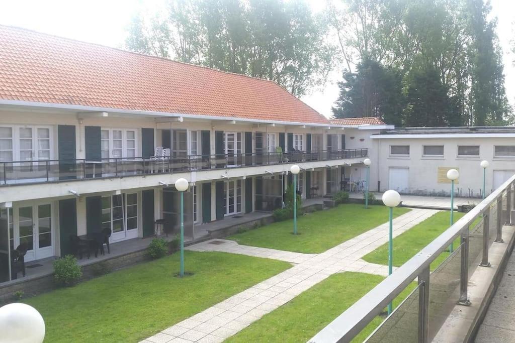 Spacieux Duplex Pres De La Mer 4 Chambres 2 Sdb De Haan Exterior photo